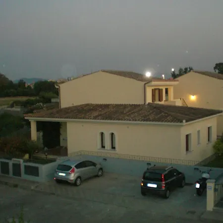 בית הארחה Residence Olbia אולביה