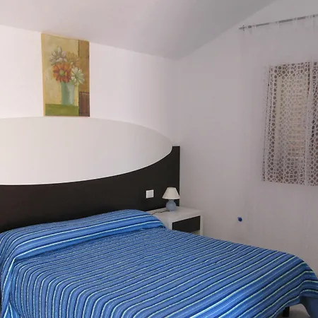בית הארחה Residence Olbia