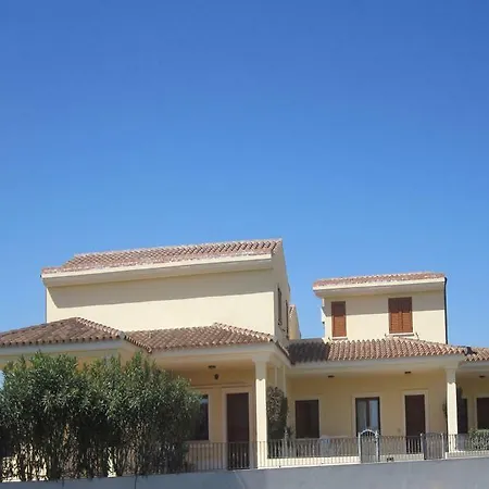 בית הארחה Residence Olbia אולביה