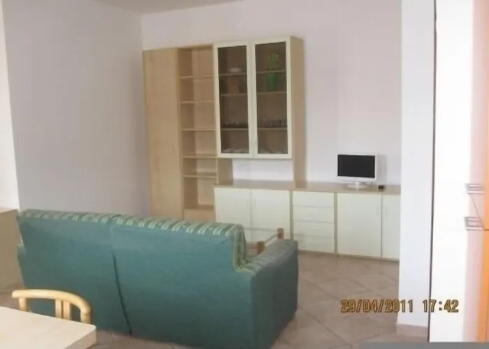 Residence Olbia Гостьовий будинок